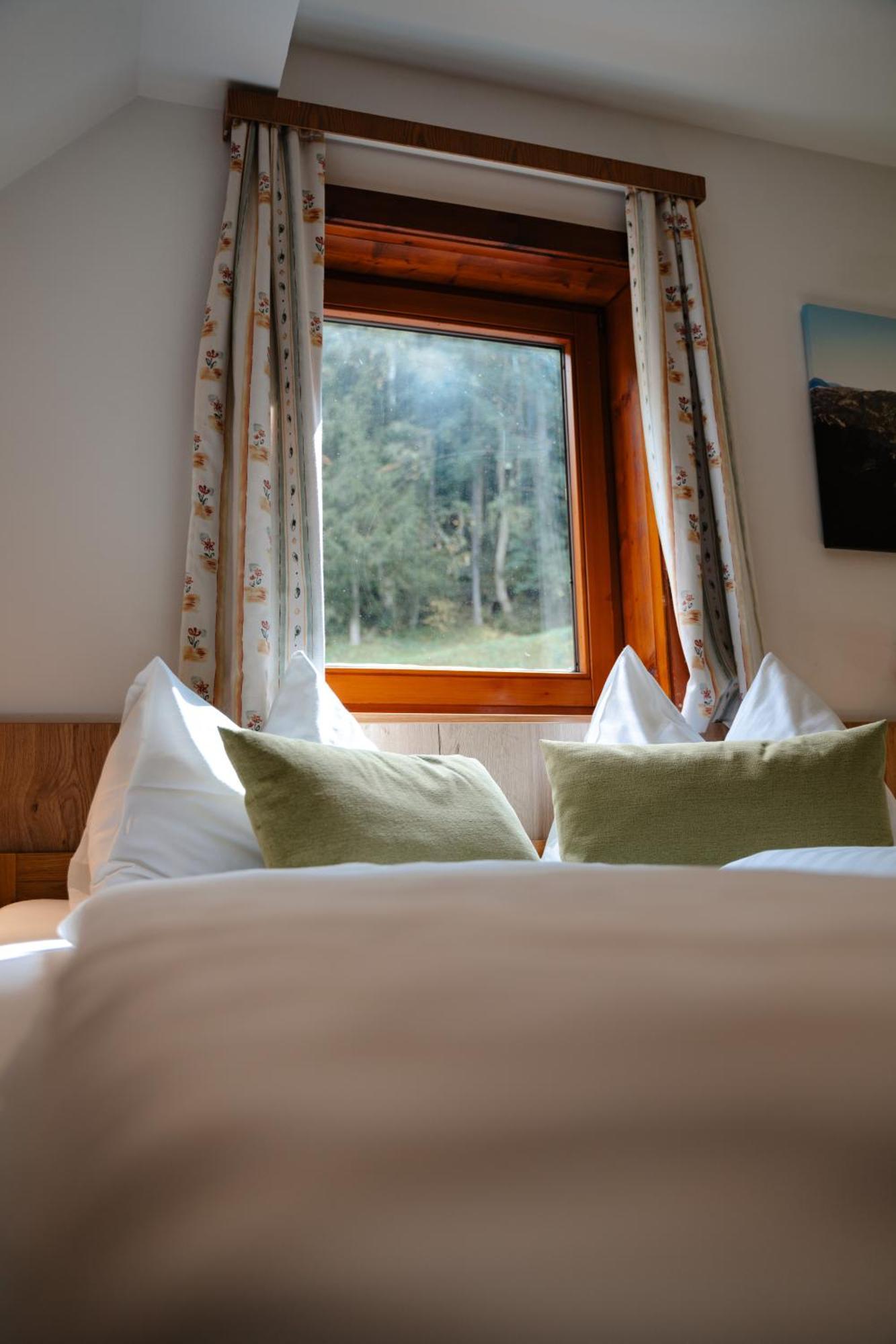 Ertlschweigerhaus Pension - Appartements - Zimmer Donnersbach 외부 사진