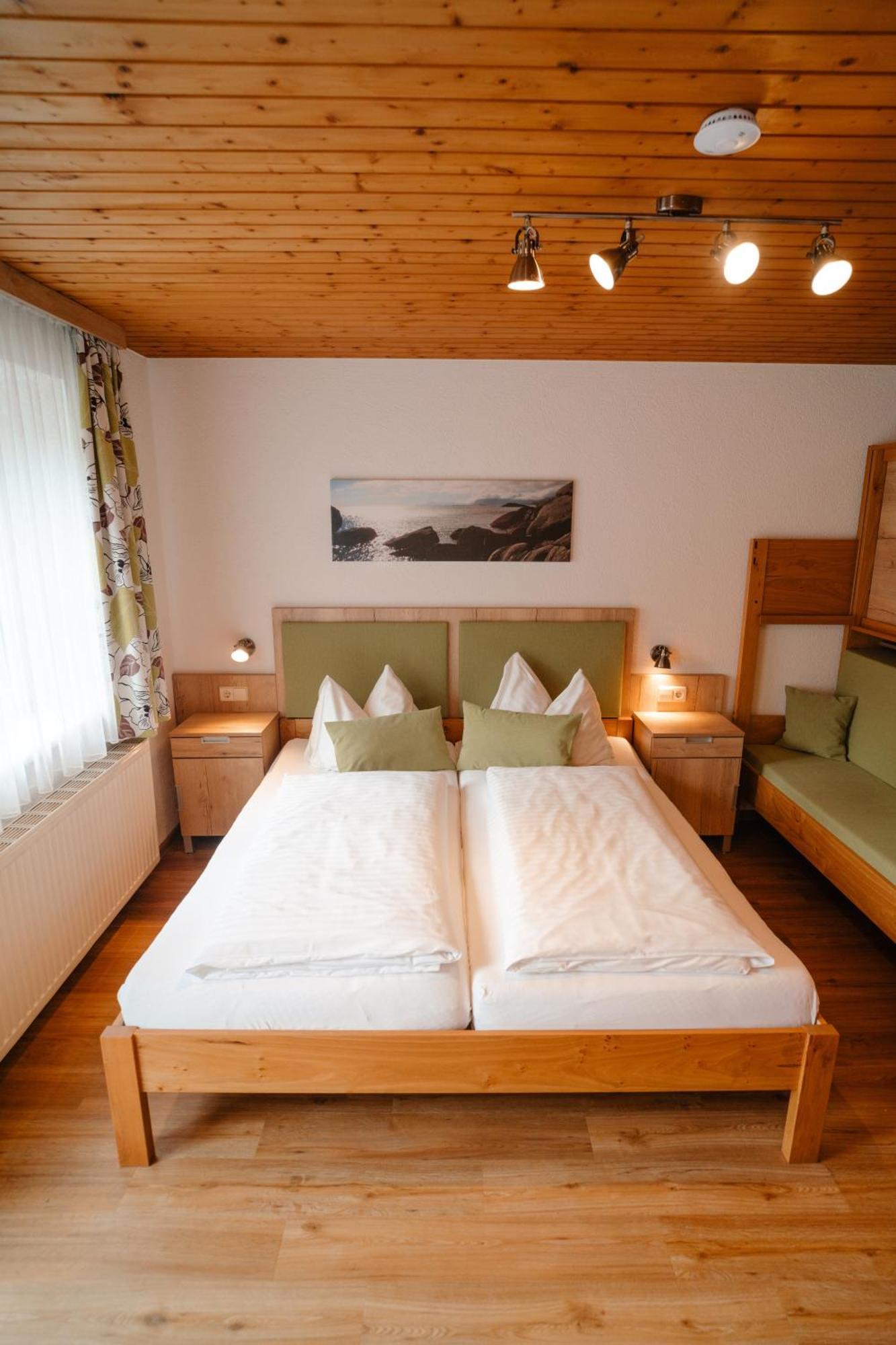 Ertlschweigerhaus Pension - Appartements - Zimmer Donnersbach 외부 사진